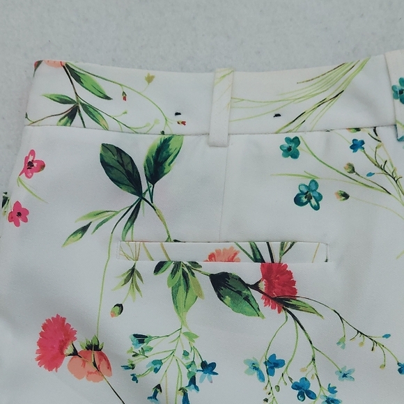 WORTHINGTON SLIM FIT Floral Print Off-White Pants NWOT - Picture 5 of 8